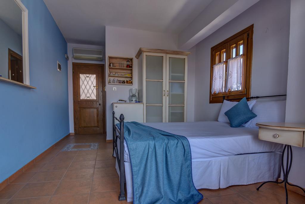 Niriides Hotel Amoliani Exterior foto
